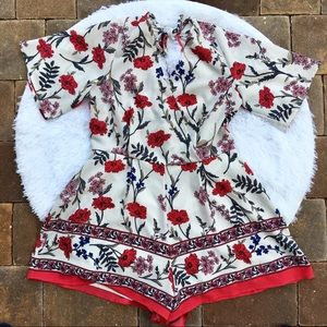 ❣️ Trixxi Floral Romper ❣️
